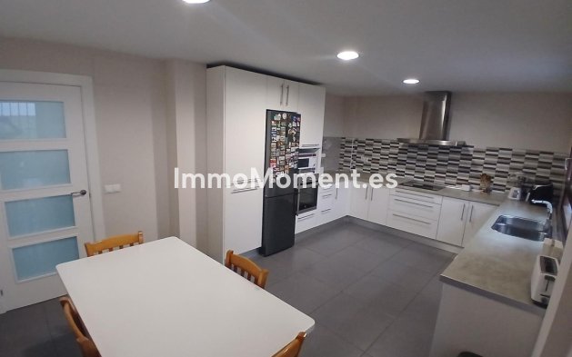 Reventa - Villa independiente - Fuengirola - Los Pacos