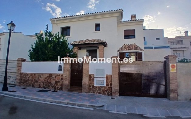 Reventa - Villa independiente - Fuengirola - Los Pacos