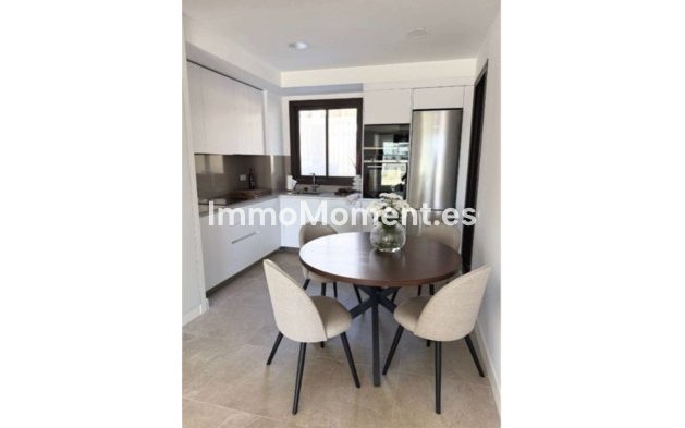 Wiederverkauf - Wohnung - Estepona  - Estepona Centro