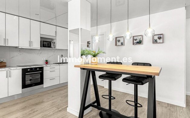 Wiederverkauf - Wohnung - Torrevieja - Torrevieja Centro