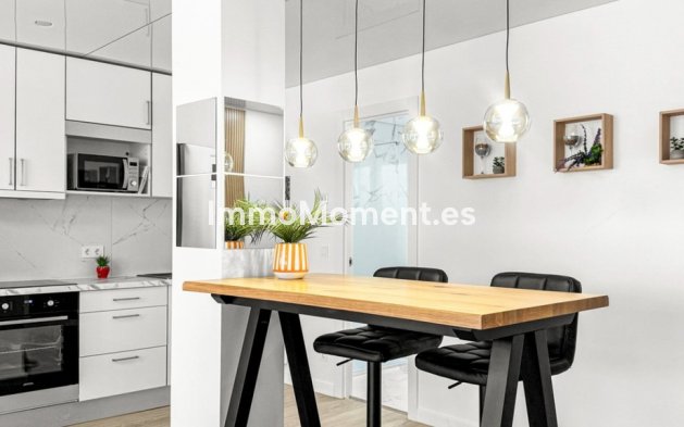 Wiederverkauf - Wohnung - Torrevieja - Torrevieja Centro