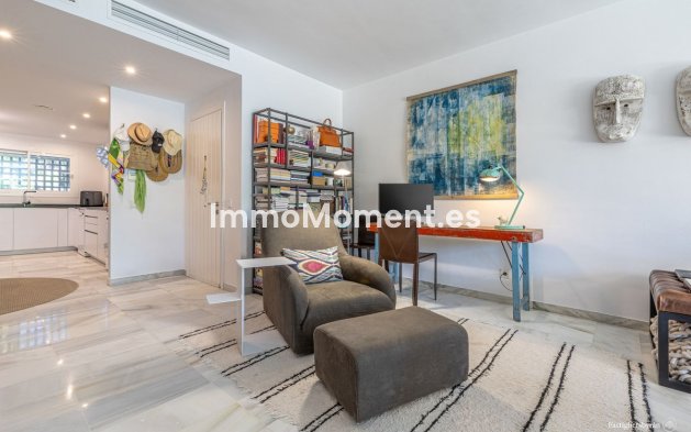 Revente - Appartement - Estepona  - Estepona Centro