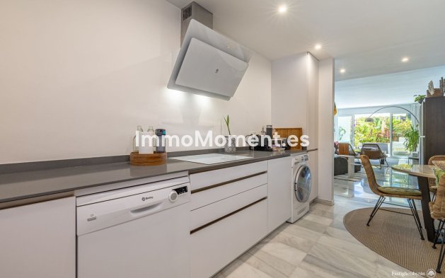 Revente - Appartement - Estepona  - Estepona Centro