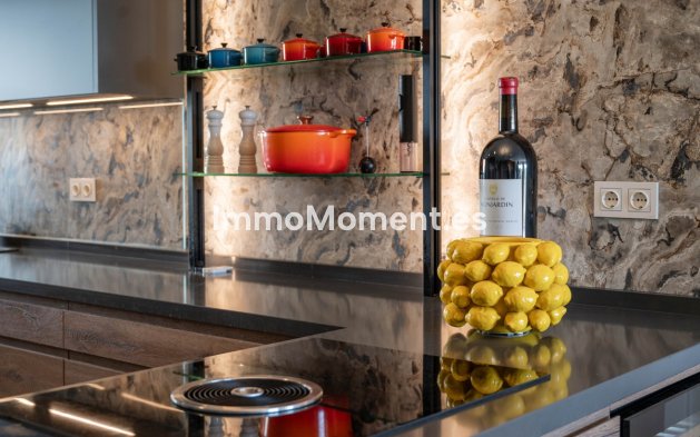 Resale - Apartment - Marbella - Guadalmina Alta