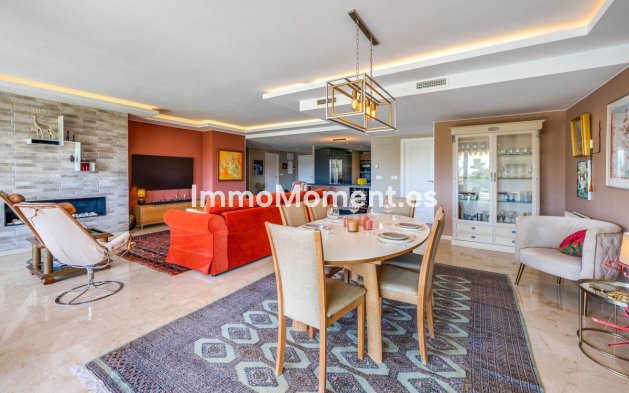 Resale - Apartment - Marbella - Guadalmina Alta