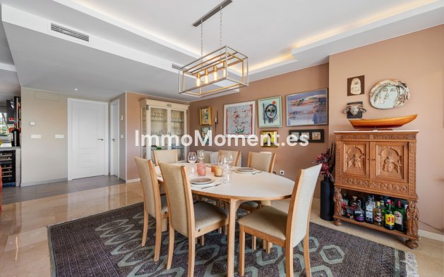 Resale - Apartment - Marbella - Guadalmina Alta