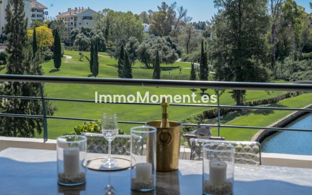 Resale - Apartment - Marbella - Guadalmina Alta