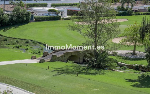 Resale - Apartment - Marbella - Guadalmina Alta