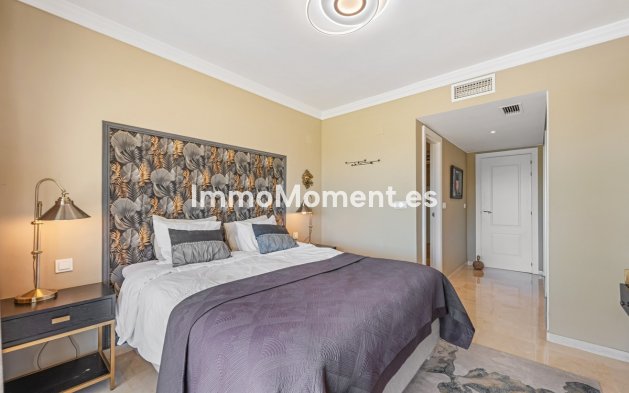 Resale - Apartment - Marbella - Guadalmina Alta
