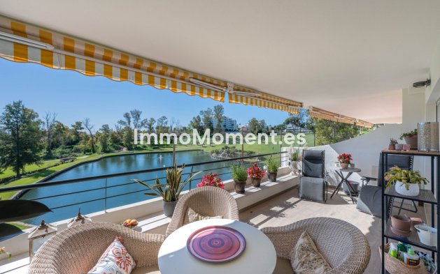 Resale - Apartment - Marbella - Guadalmina Alta