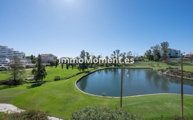 Resale - Apartment - Marbella - Guadalmina Alta