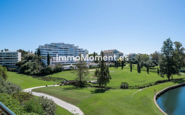 Resale - Apartment - Marbella - Guadalmina Alta
