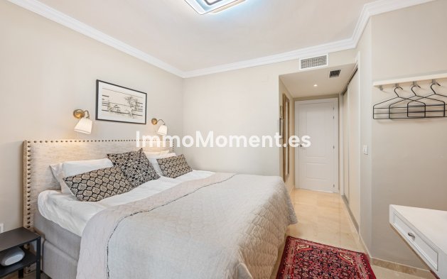 Resale - Apartment - Marbella - Guadalmina Alta