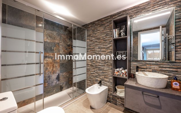 Resale - Apartment - Marbella - Guadalmina Alta