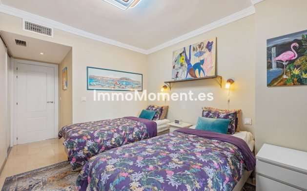 Resale - Apartment - Marbella - Guadalmina Alta