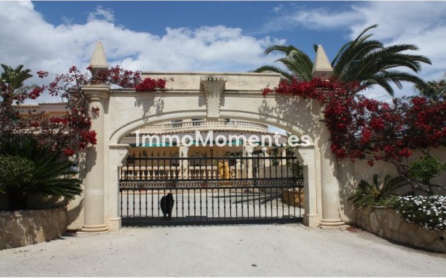 Wiederverkauf - Freistehende Villa - Alfaz del Pi - L'Alfás del Pi Centro