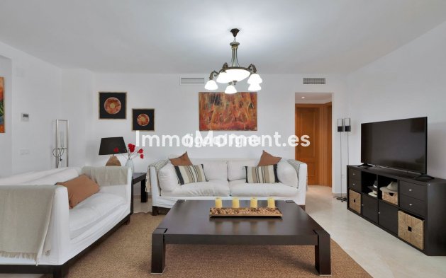 Bestaande woning - Appartement - Estepona  - Costalita