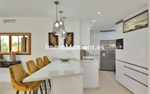 Bestaande woning - Appartement - Estepona  - Costalita