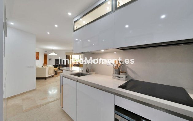 Bestaande woning - Appartement - Estepona  - Costalita
