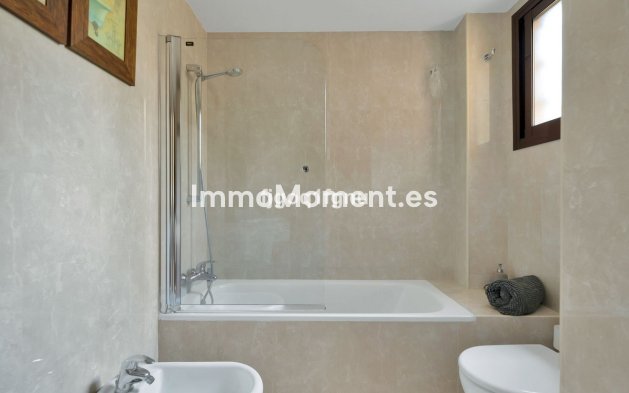Bestaande woning - Appartement - Estepona  - Costalita