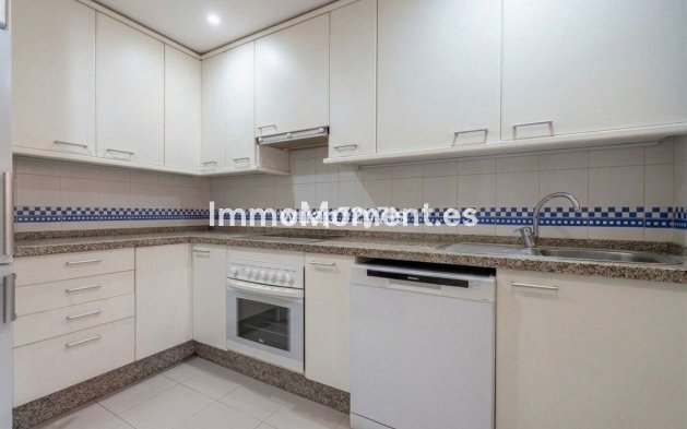 Resale - Apartment - Marbella - El Rosario