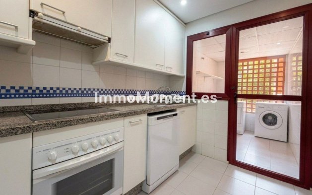 Resale - Apartment - Marbella - El Rosario