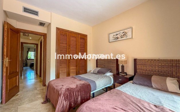 Resale - Apartment - Marbella - El Rosario