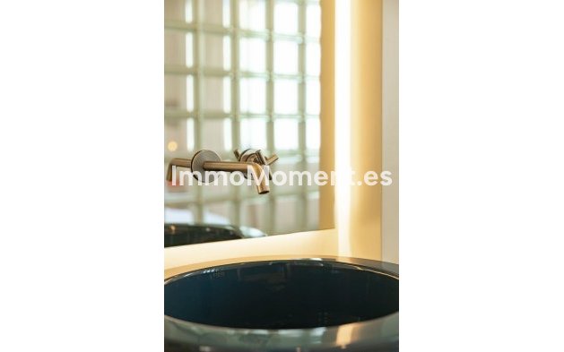 Wiederverkauf - Wohnung - Marbella - Nueva Andalucía
