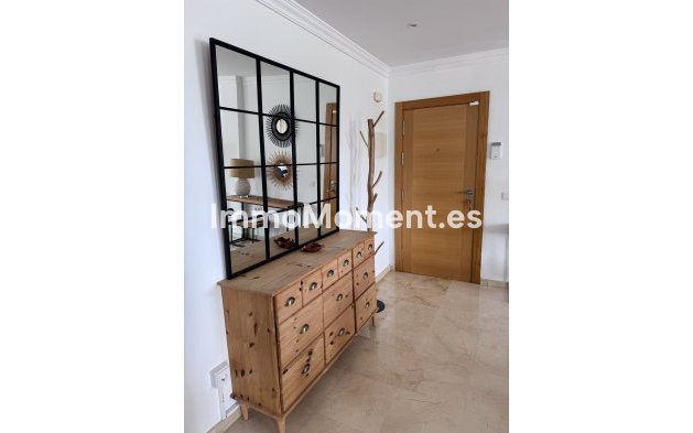 Resale - Apartment - Marbella - La Mairena