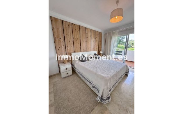 Resale - Apartment - Marbella - La Mairena