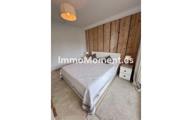 Resale - Apartment - Marbella - La Mairena
