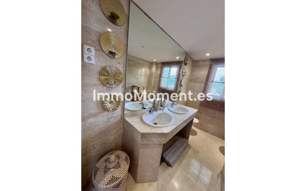 Resale - Apartment - Marbella - La Mairena