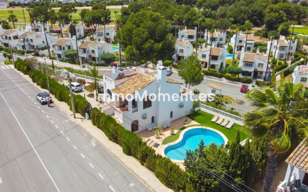 Wiederverkauf - Freistehende Villa - Orihuela - Villamartin