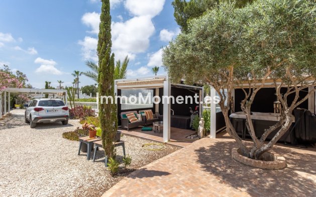 Wiederverkauf - Freistehende Villa - Orihuela - Villamartin