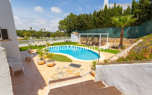 Wiederverkauf - Freistehende Villa - Orihuela - Villamartin