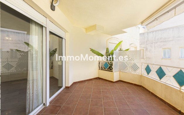Resale - Apartment - Marbella - Costabella