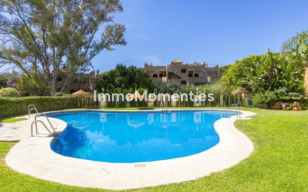 Resale - Apartment - Marbella - Costabella