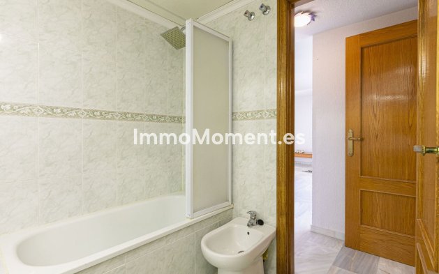 Resale - Apartment - Marbella - Costabella