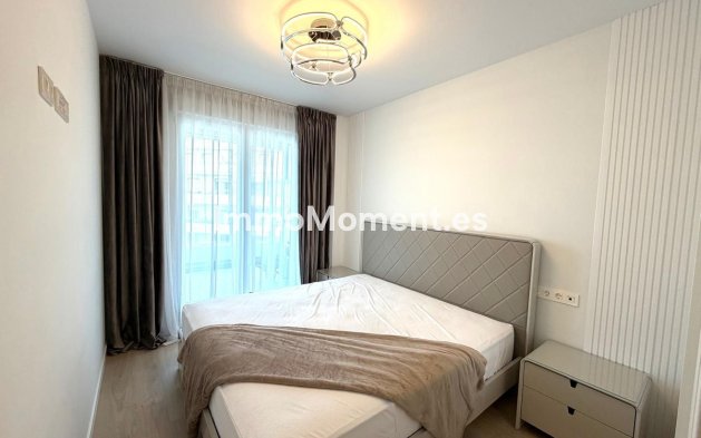Resale - Apartment - Marbella - Nueva Andalucía
