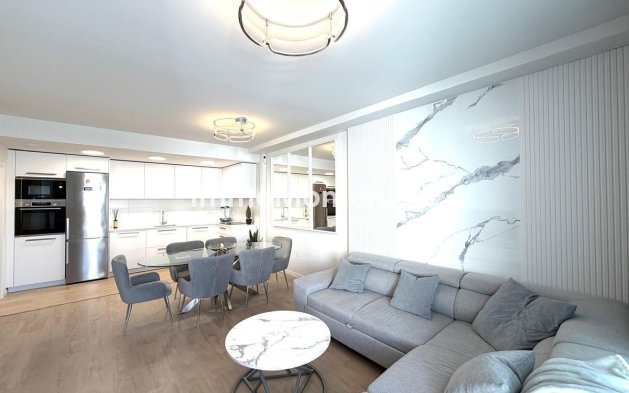 Resale - Apartment - Marbella - Nueva Andalucía