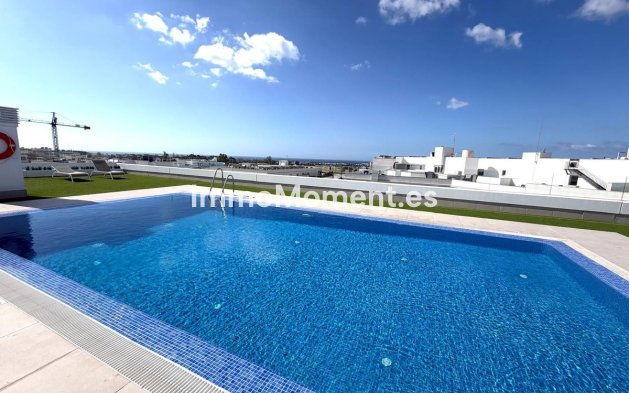 Resale - Apartment - Marbella - Nueva Andalucía