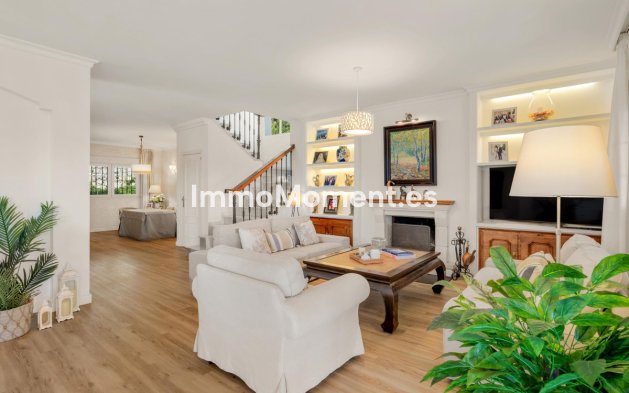 Reventa - Villa independiente - Estepona  - Estepona Centro