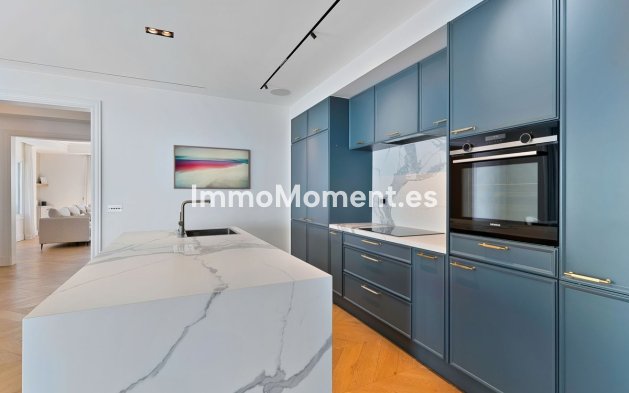 Resale - Detached villa - Marbella - Marbella Centro
