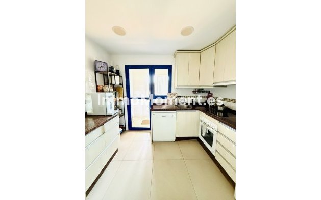 Resale - Apartment - Manilva