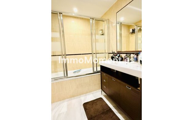 Resale - Apartment - Manilva
