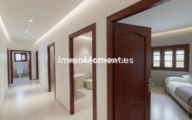 Revente - Villa individuelle - Intérieur                       - Churriana