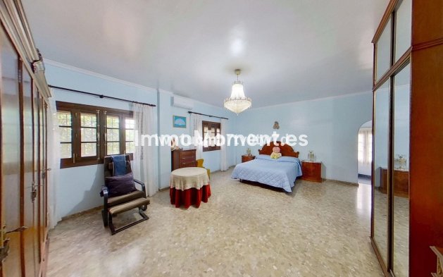 Revente - Villa individuelle - Intérieur                       - Churriana