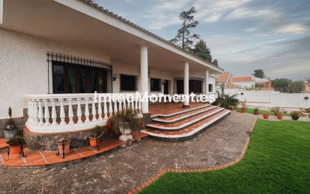 Revente - Villa individuelle - Intérieur                       - Churriana