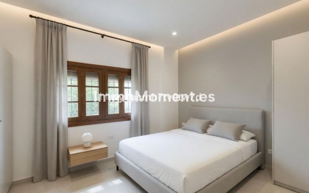Revente - Villa individuelle - Intérieur                       - Churriana