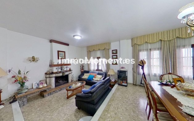 Revente - Villa individuelle - Intérieur                       - Churriana